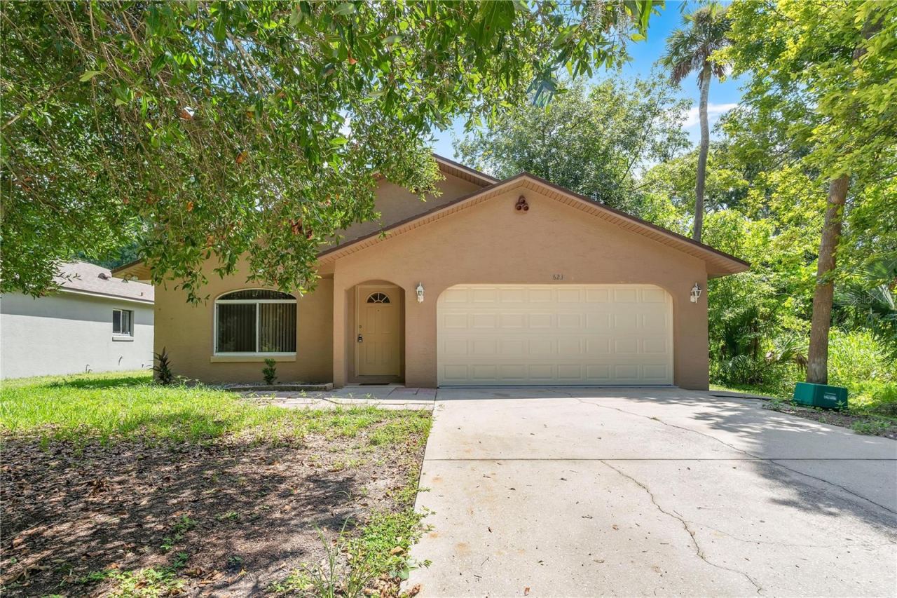 623 Parque Dr, Ormond Beach, FL 32174