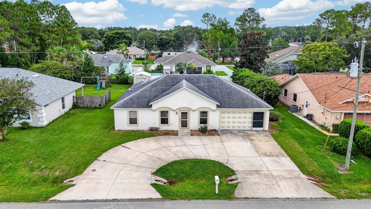 6 Brownstone Ln, Palm Coast, FL 32137