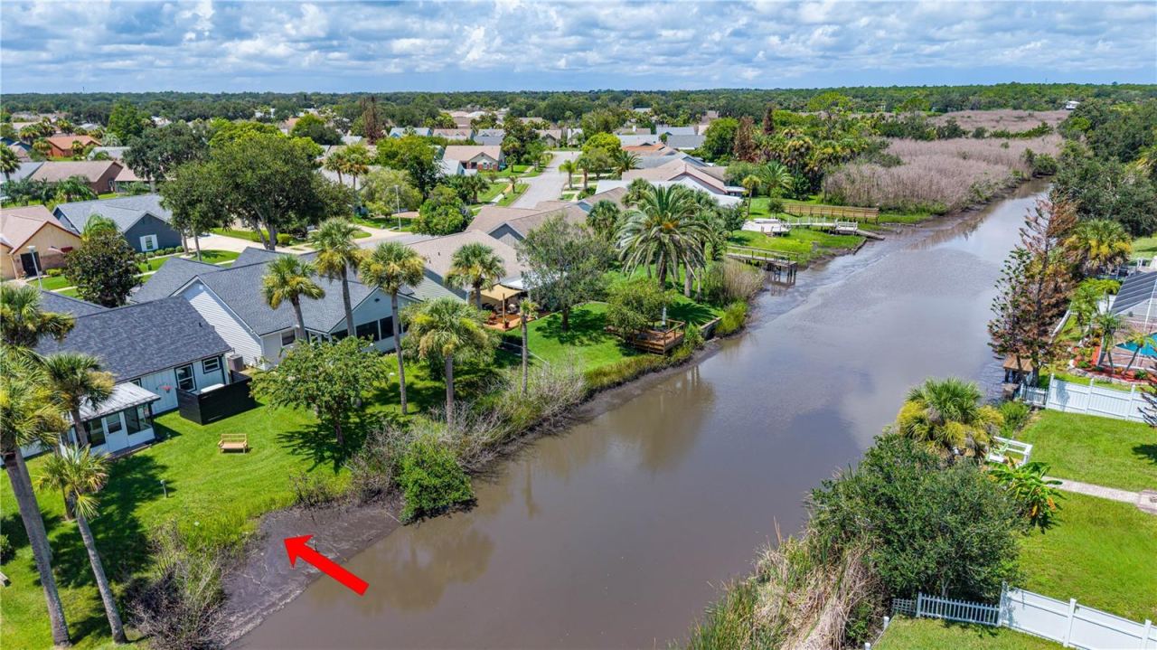Photo 2 of 762 Pine Shores Cir, New Smyrna Beach, FL 32168