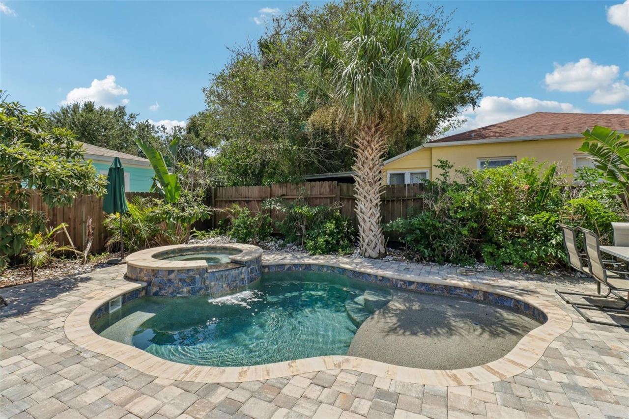 Photo 3 of 300 Revilo Blvd, Daytona Beach, FL 32118