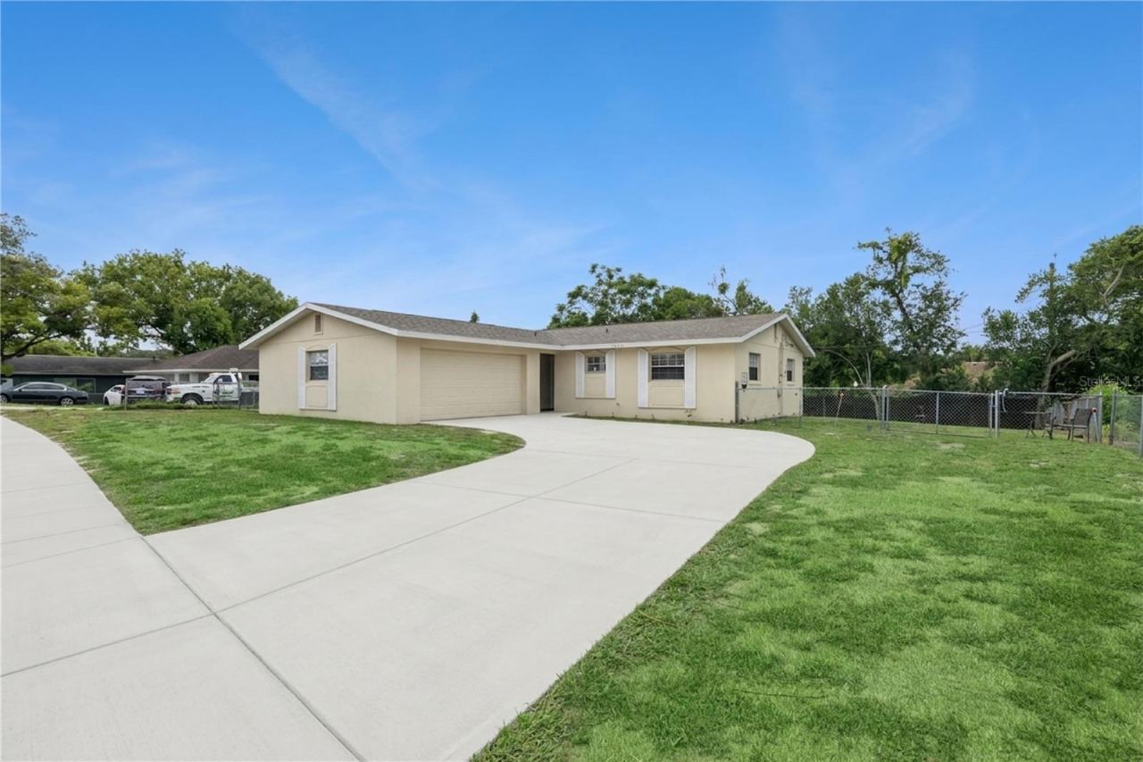 Photo 2 of 1912 Saxon Blvd, Deltona, FL 32725