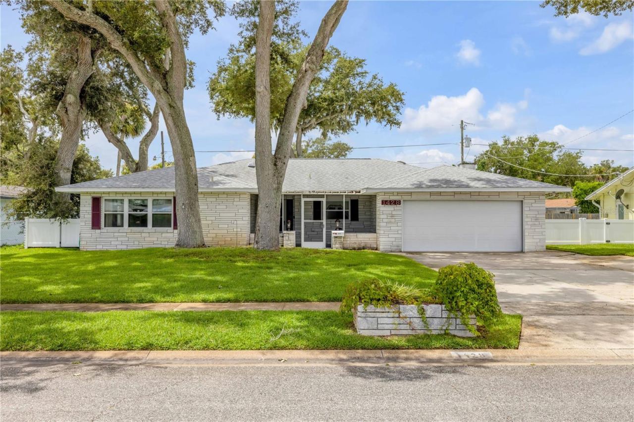 1428 Mardrake Rd, Daytona Beach
