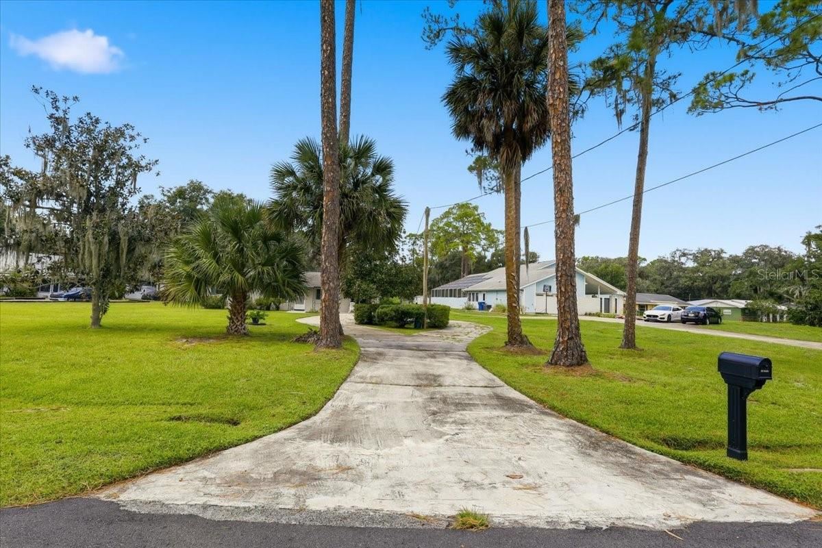 Photo 3 of 2228 River Ridge Rd, Deland, FL 32720