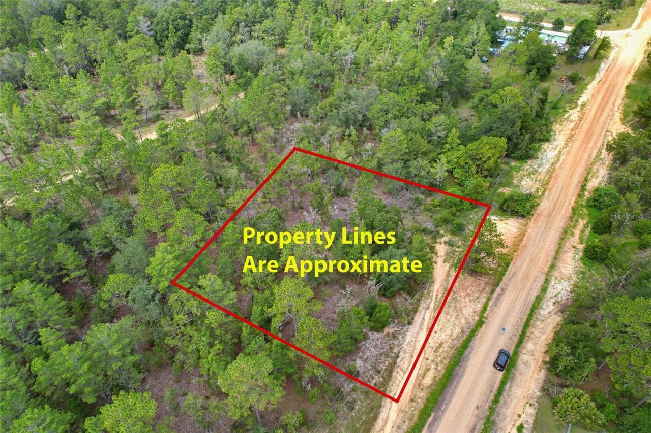 Photo 2 of 515 Interlachen Blvd, Interlachen, FL 32148