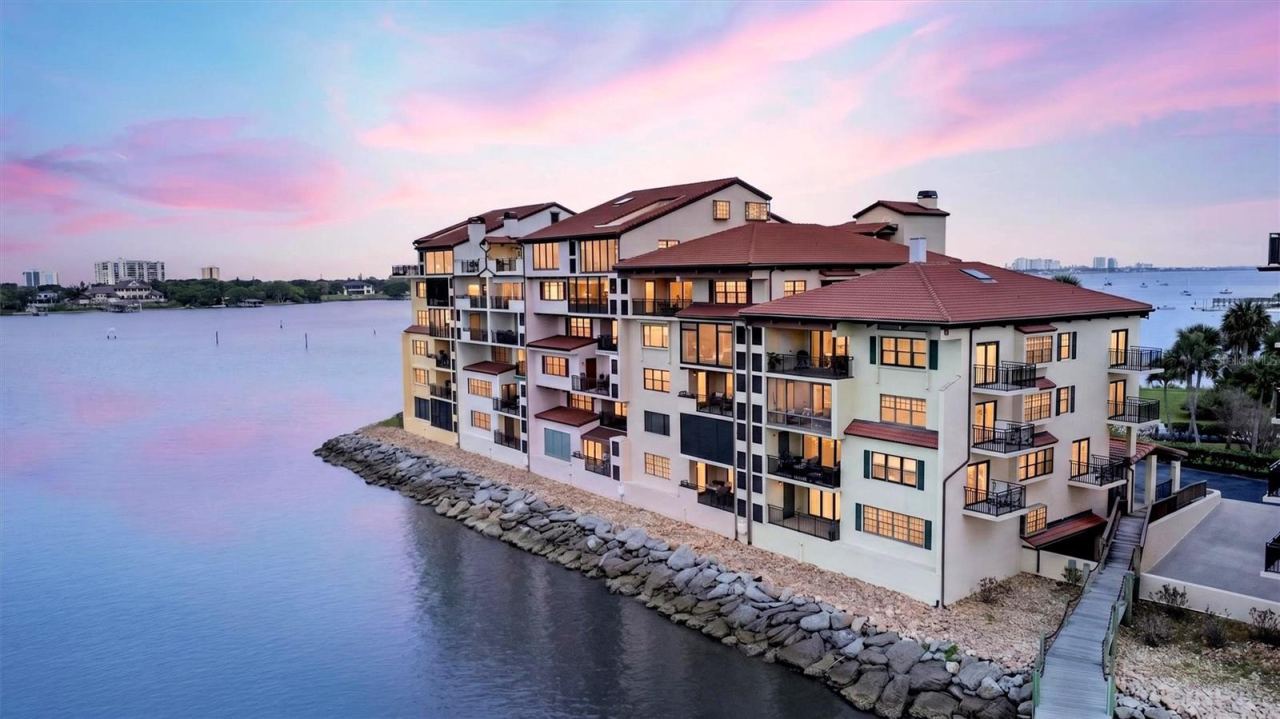 744 Marina Point Dr #7440, Daytona Beach