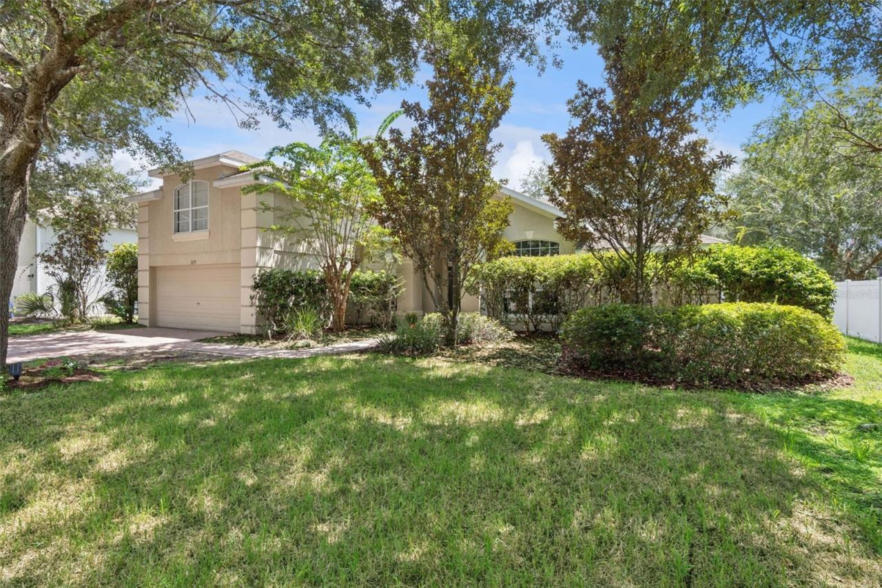 Photo 3 of 1272 Bramley Ln, Deland, FL 32720