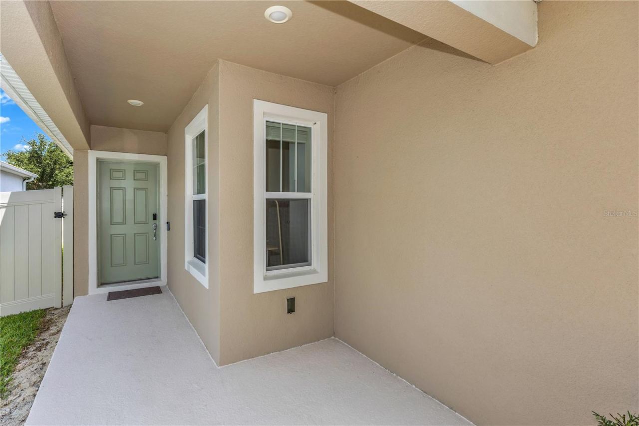 Photo 3 of 3082 Green Park Dr, Deland, FL 32724