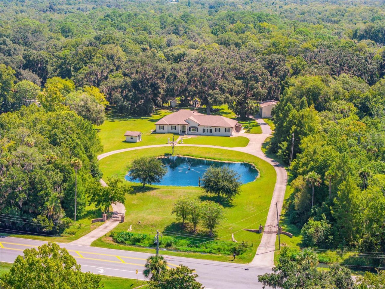 Photo 2 of 1780 Old Mission Rd, Edgewater, FL 32132