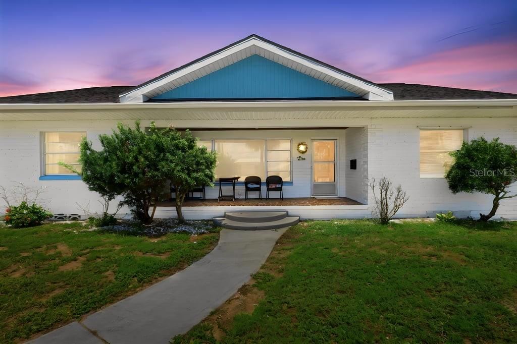 Photo 2 of 379 Morningside Ave, Daytona Beach, FL 32118