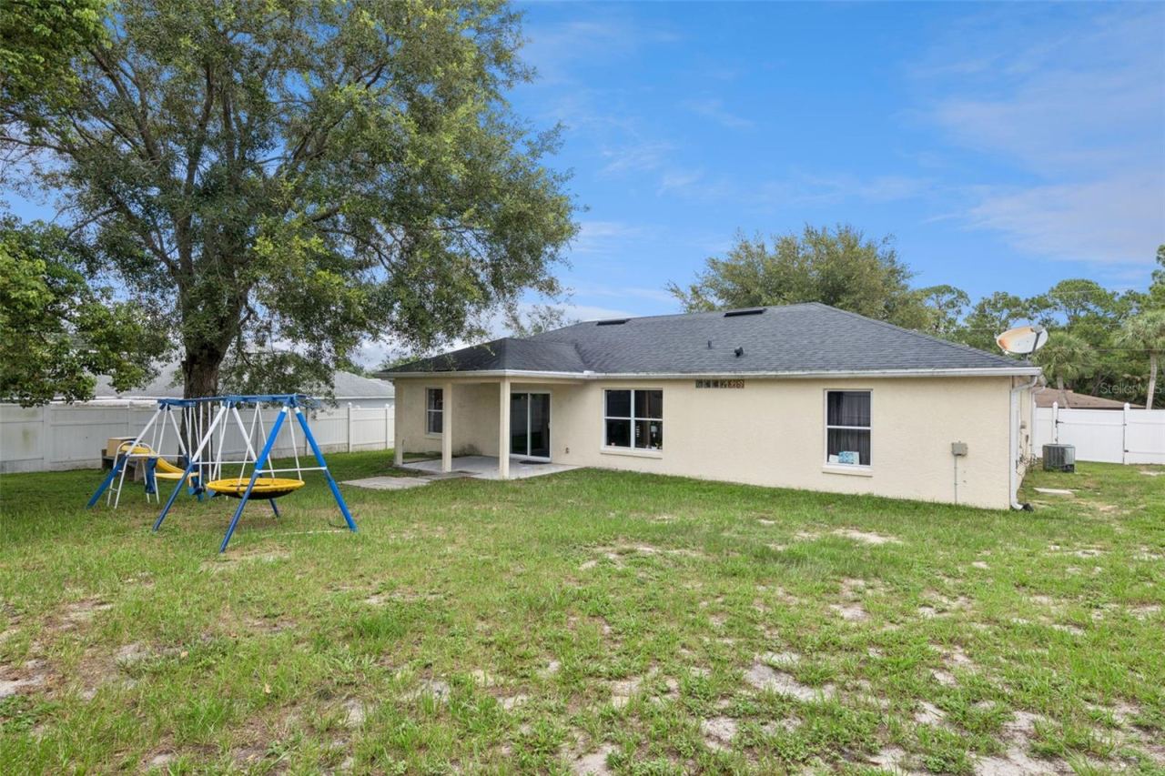 Photo 3 of 939 Cloverleaf Blvd, Deltona, FL 32725