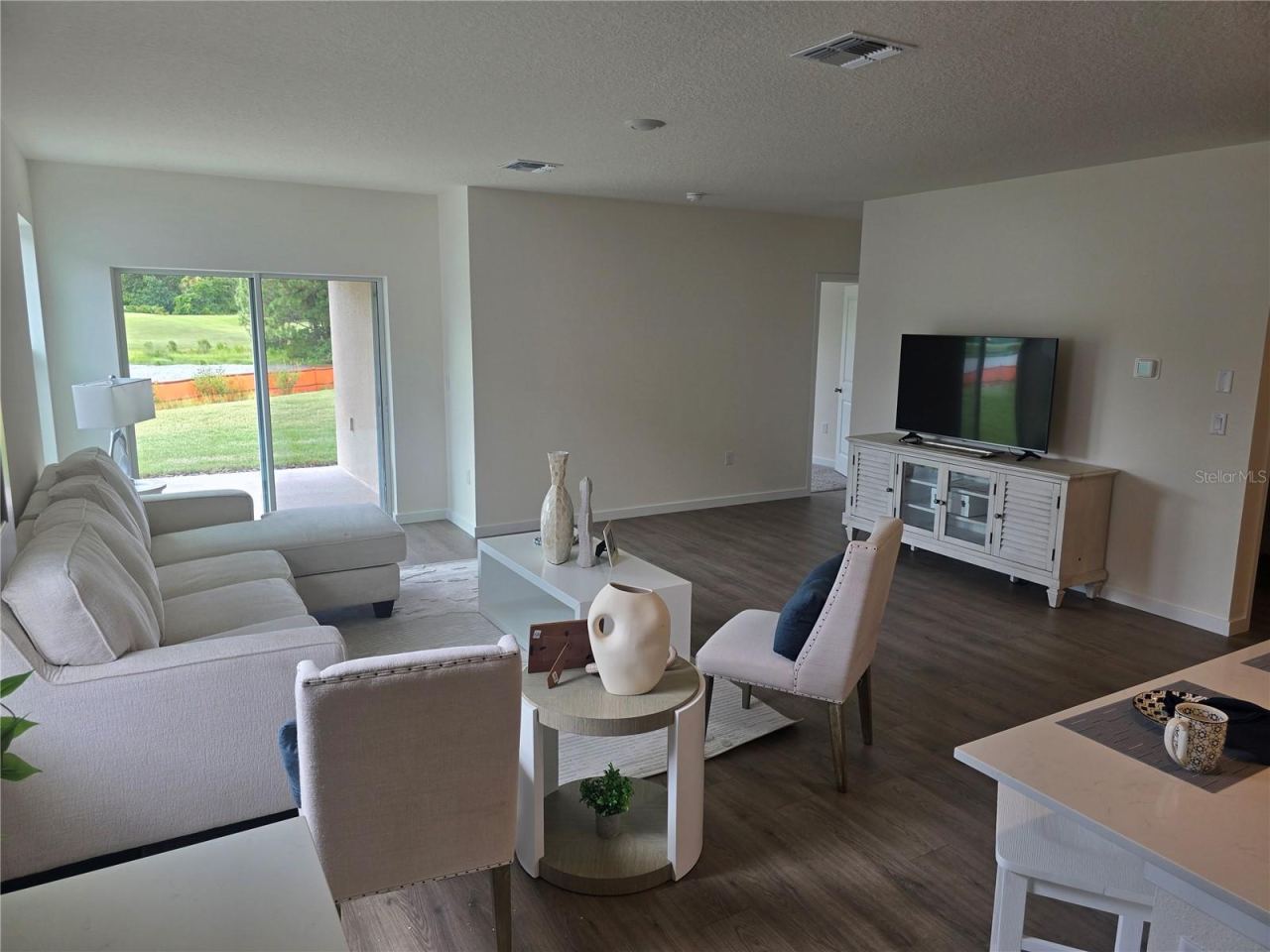 Photo 4 of 1049 Champion Ridge Dr, Daytona Beach, FL 32124
