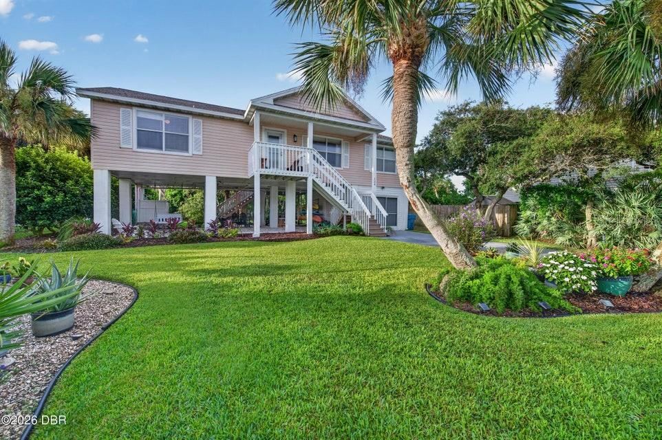 Photo 2 of 124 Avalon Dr, Ormond Beach, FL 32176