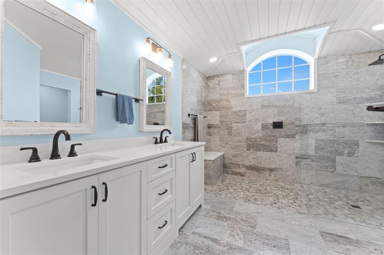 Photo 3 of 846 Marley Dr, Port Orange, FL 32128