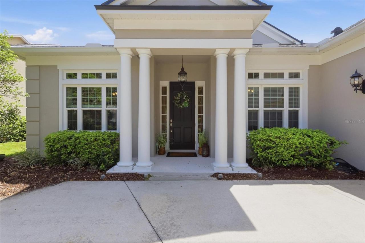 Photo 2 of 300 Bellingrath Ter, Deland, FL 32724