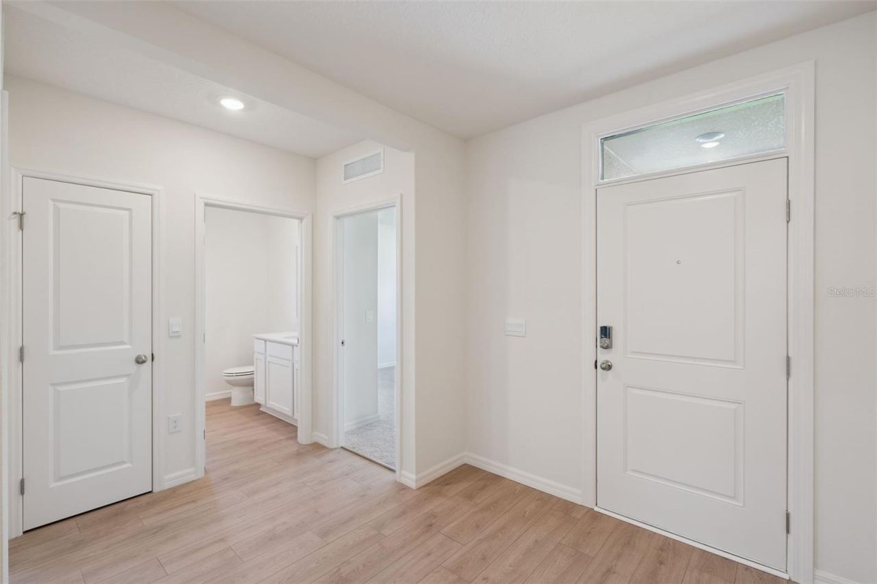 Photo 2 of 2520 Dorset Ct, Ormond Beach, FL 32174