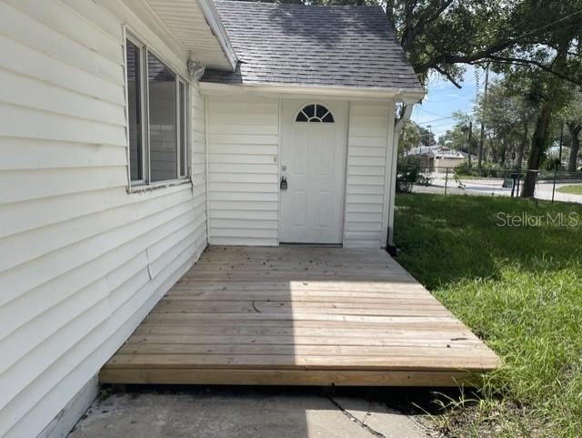 Photo 3 of 106 E Rosehill Ave, Deland, FL 32724