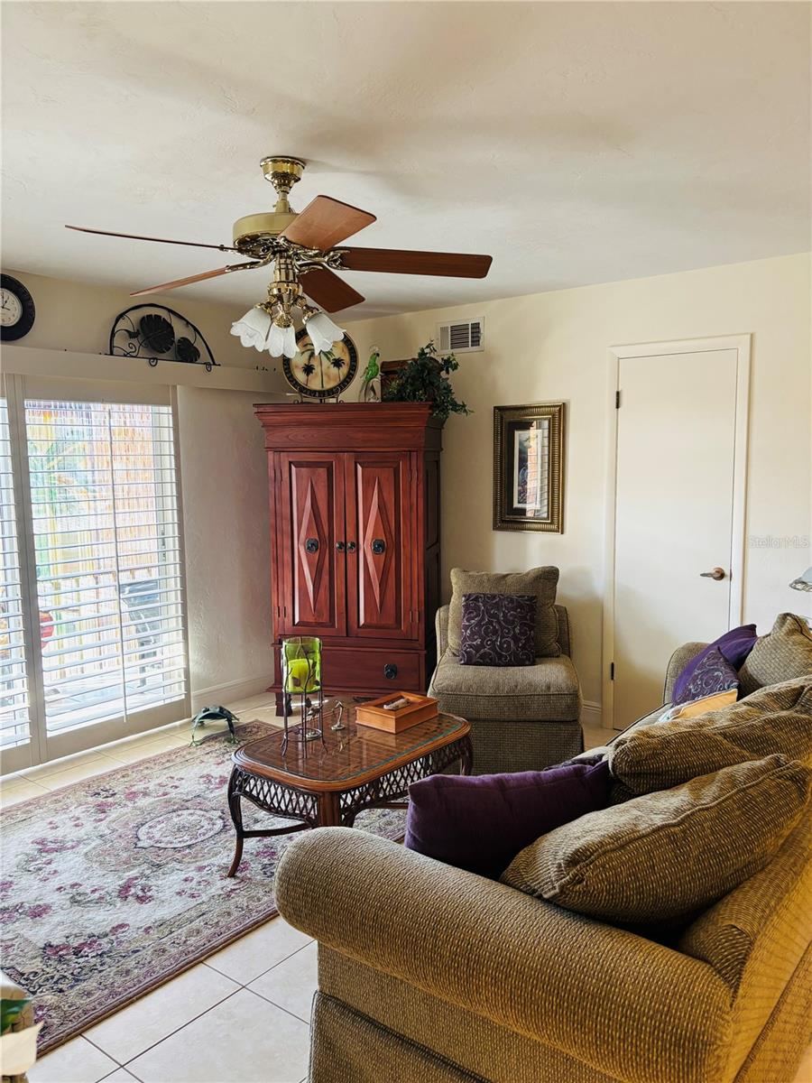 Photo 3 of 1640 Juno Trl #205-f, Astor, FL 32102