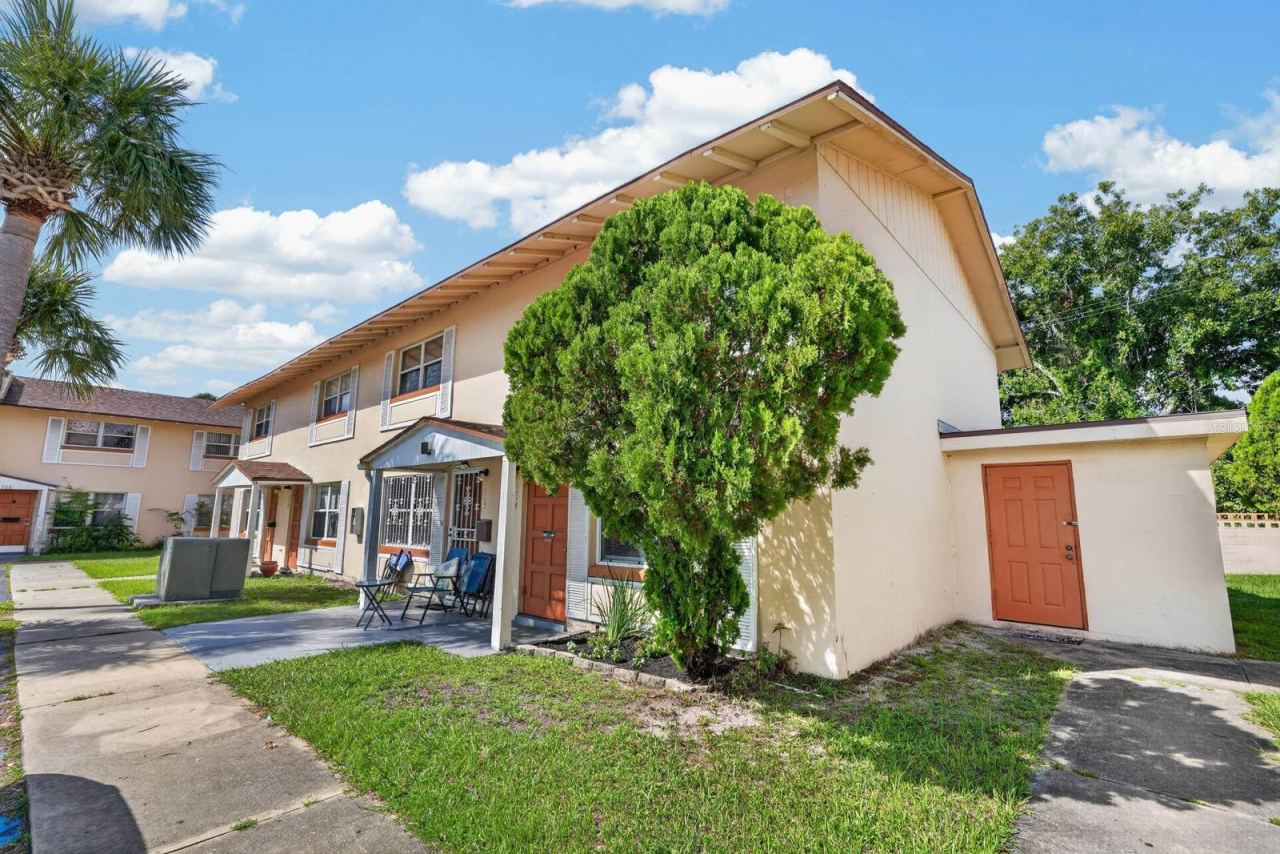 Photo 3 of 1600 S Palmetto Ave #114, South Daytona, FL 32119