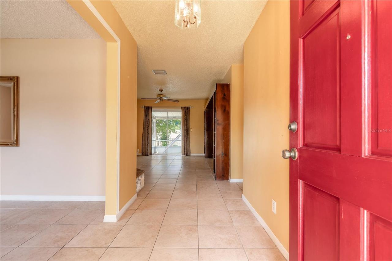 Photo 2 of 834 Sweetbrier Dr, Deltona, FL 32725