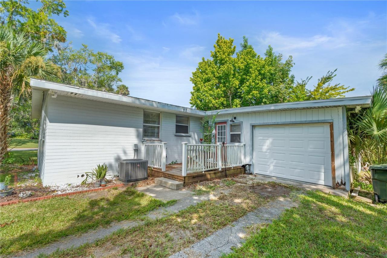553 S Lanvale Ave, Daytona Beach, FL 32114