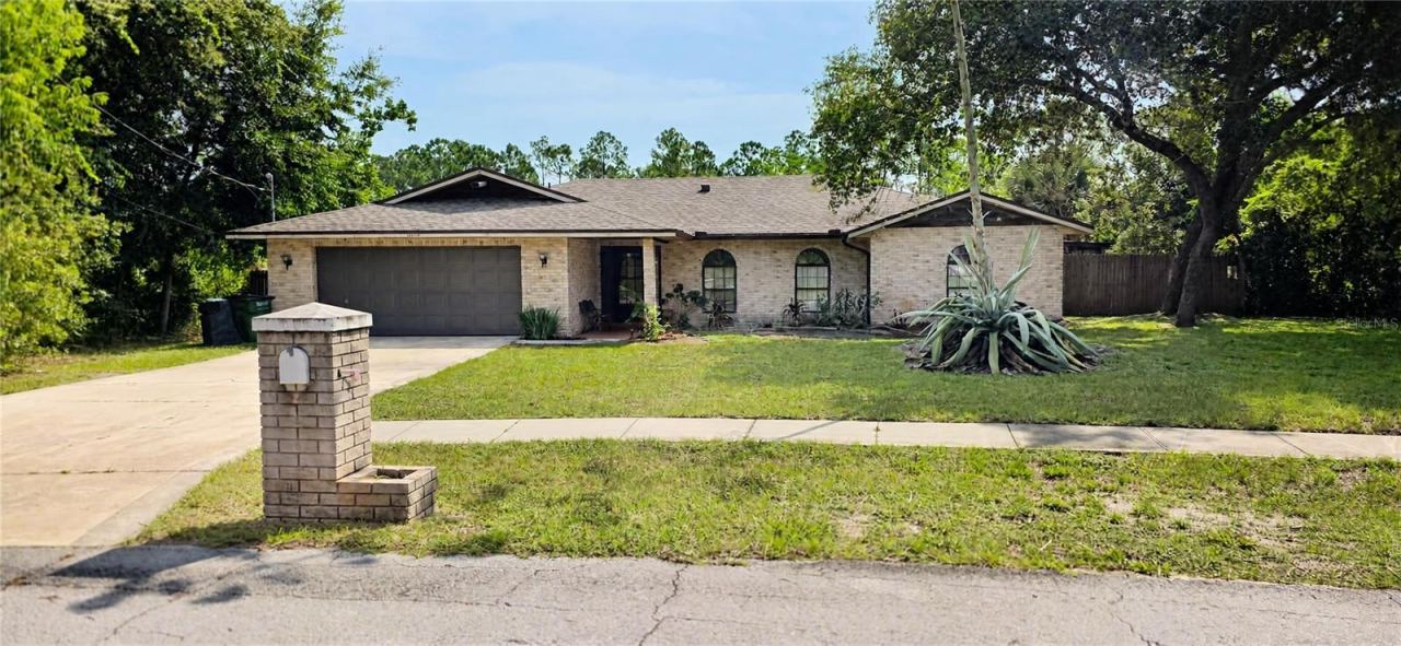 1004 Yale Dr, Deltona, FL 32738