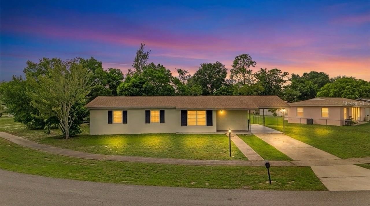 Photo 2 of 962 Rockhill St, Deltona, FL 32725