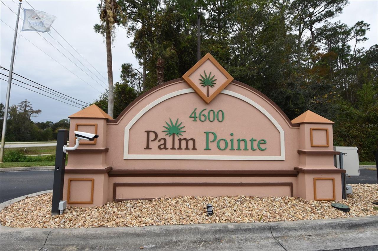 4600 E Moody Blvd #8d, Bunnell