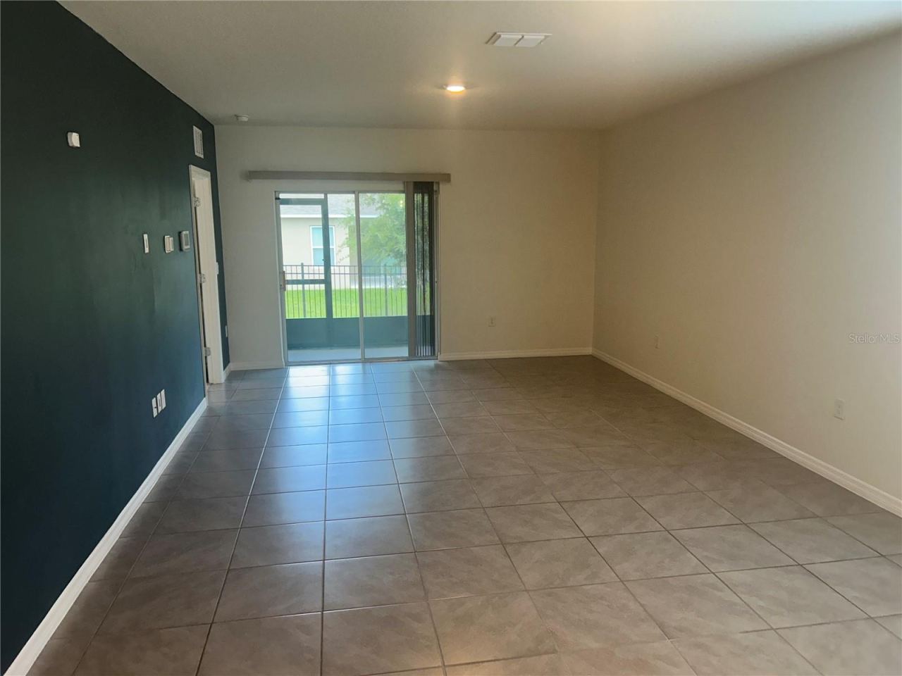Photo 3 of 462 Liu Ln, Deland, FL 32724
