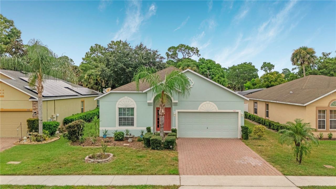 Photo 3 of 3923 Sunset Cove Dr, Port Orange, FL 32129