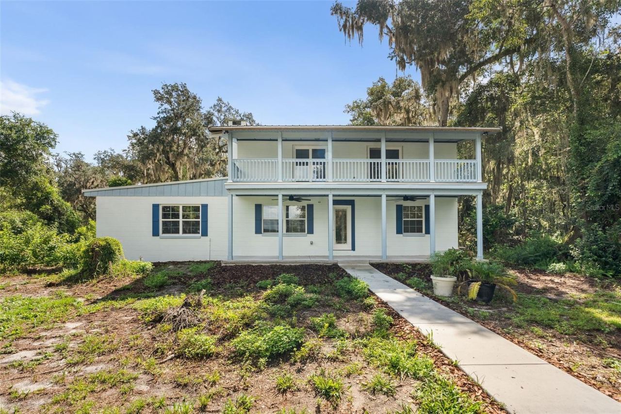 177 E Cowpen Lake Rd, Hawthorne