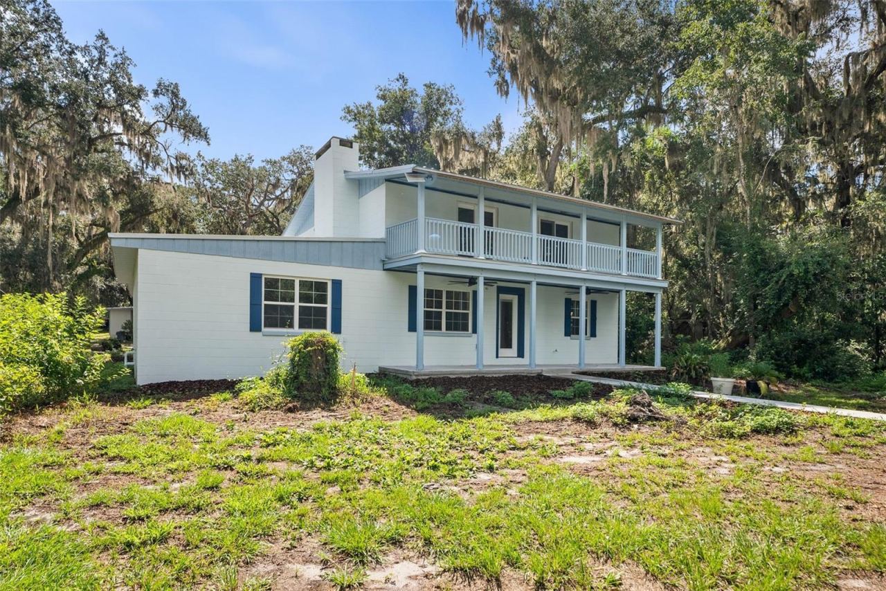 Photo 2 of 177 E Cowpen Lake Rd, Hawthorne, FL 32640