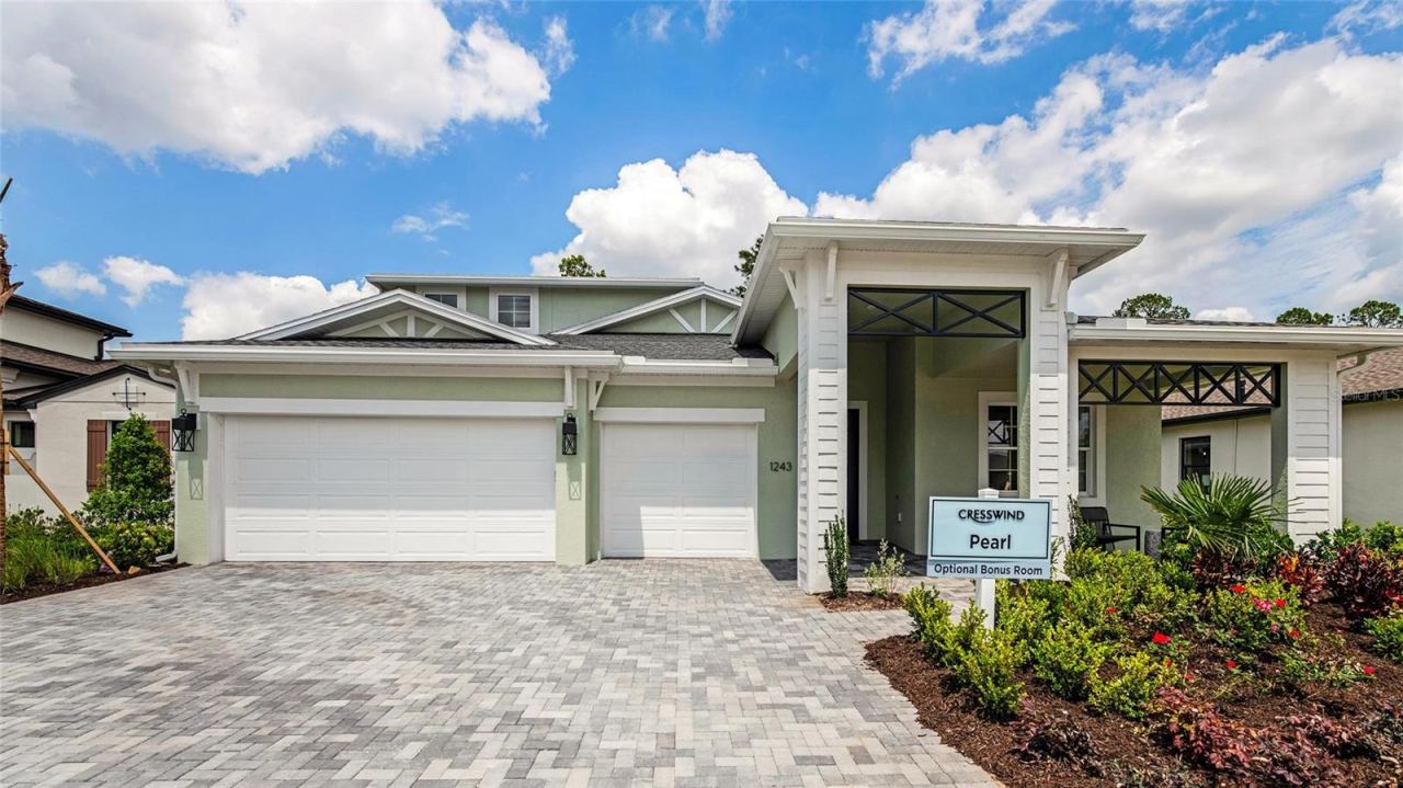 1242 Cresswind Blvd, Deland, FL 32724