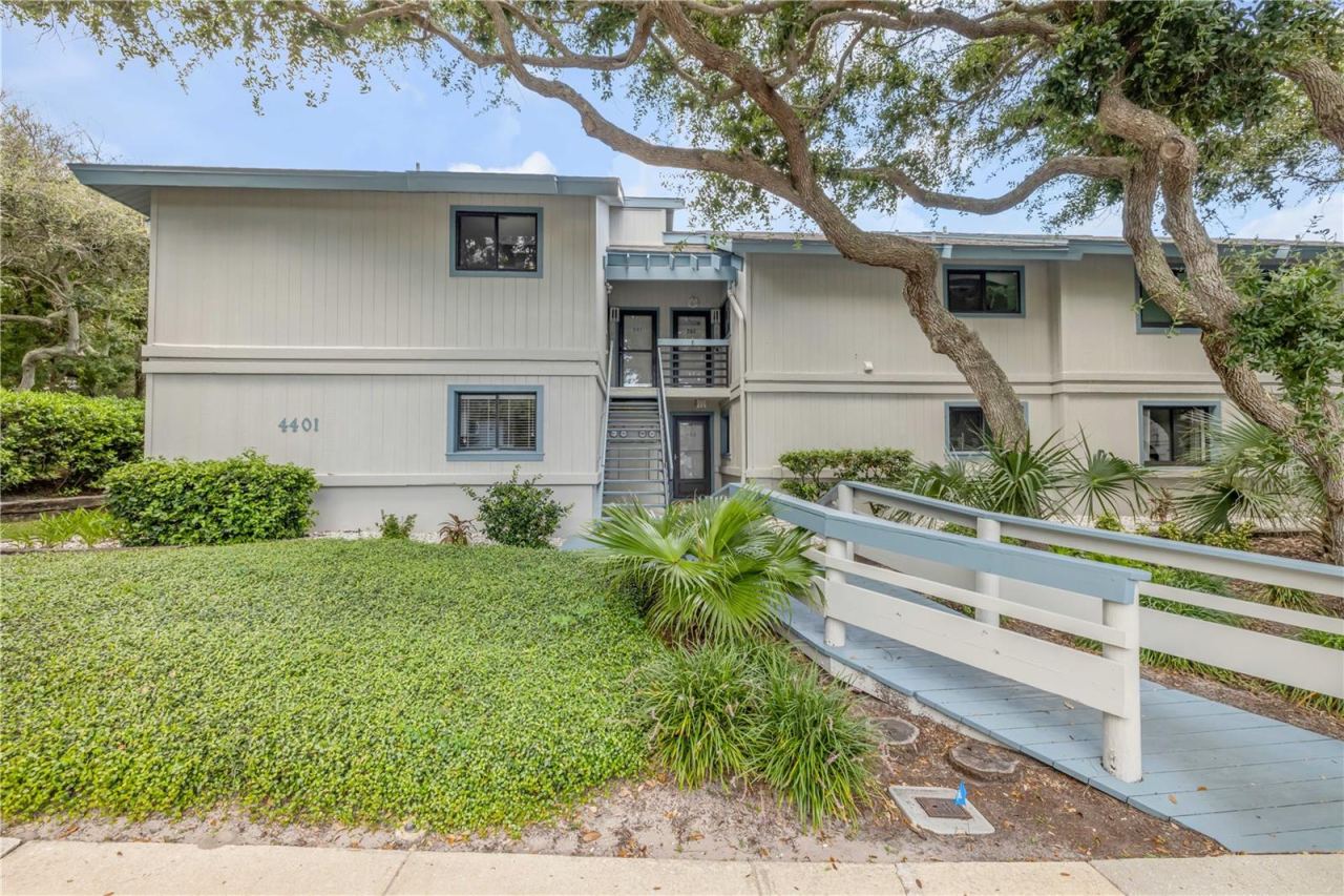 Photo 3 of 4401 Sea Mist Dr #102, New Smyrna Beach, FL 32169