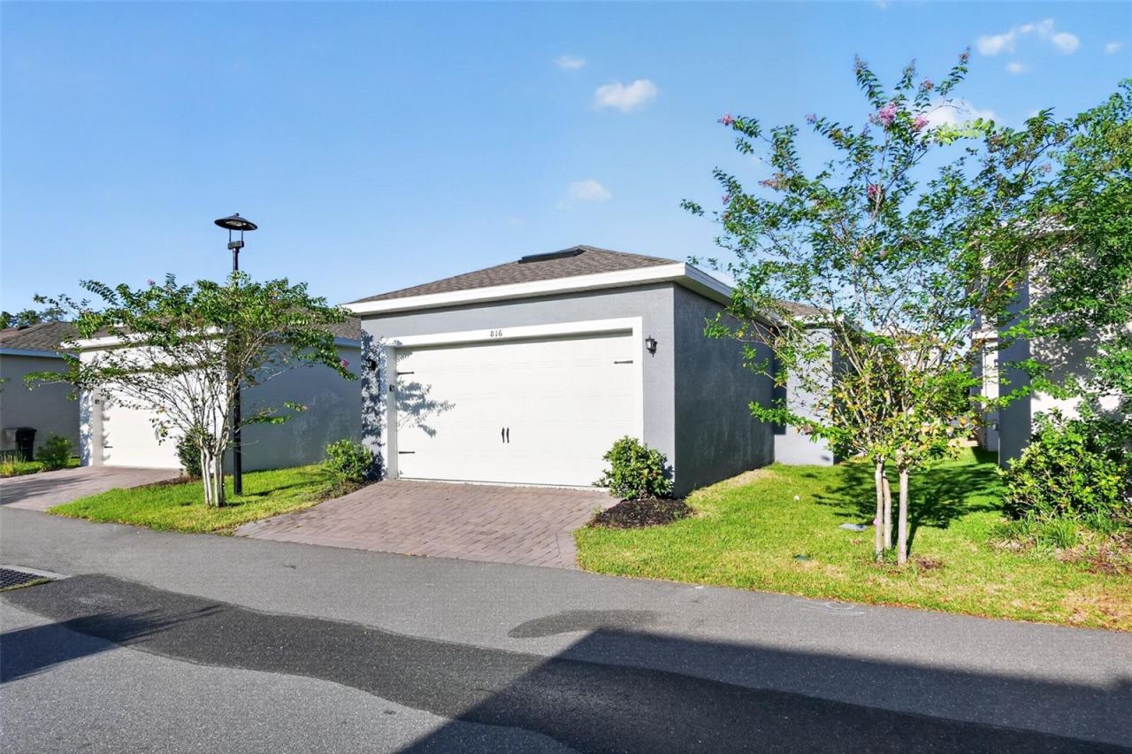 Photo 3 of 816 Middleton St, Debary, FL 32713