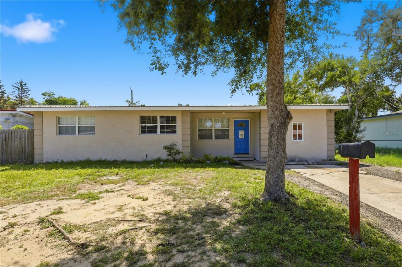 934 Lewis Dr, Daytona Beach