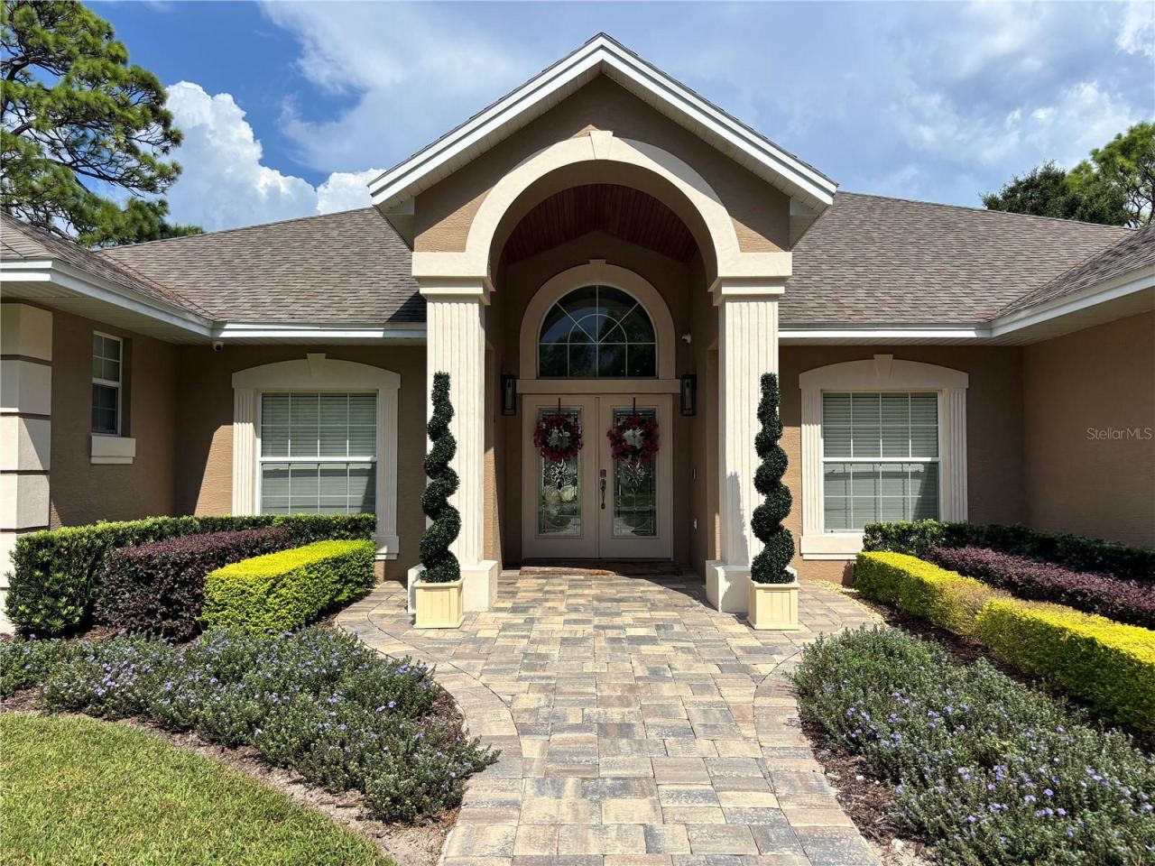 Photo 3 of 1701 Timber Edge Dr, Deland, FL 32724