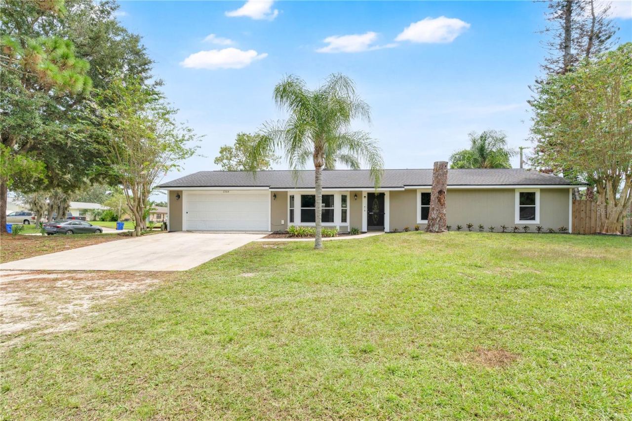 Photo 3 of 2304 Travelers Palm Dr, Edgewater, FL 32141
