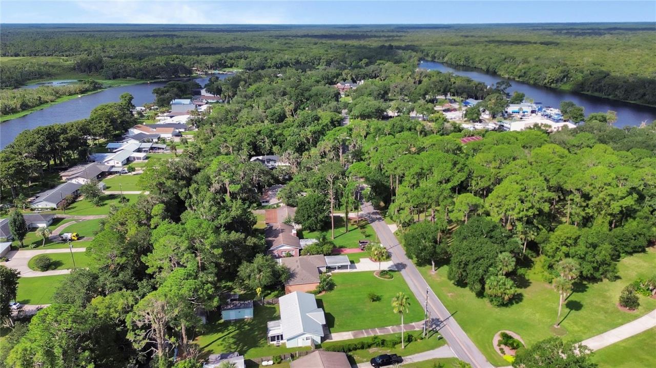 Photo 3 of 2249 Hontoon Rd, Deland, FL 32720