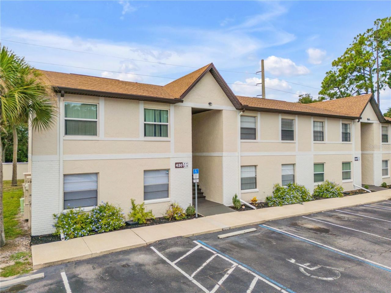 Photo 3 of 430 Banana Cay Dr #a, South Daytona, FL 32119