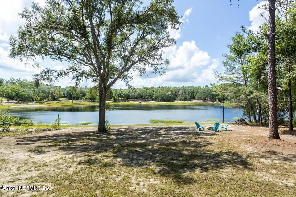 Photo 2 of 168 Hour Glass Cir, Hawthorne, FL 32640