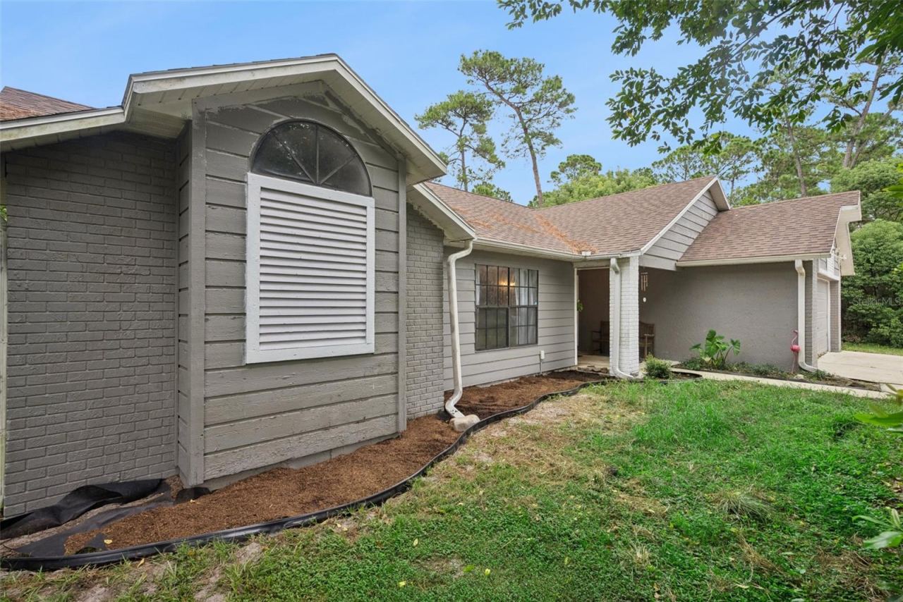 Photo 2 of 2590 Haulover Blvd, Deltona, FL 32738