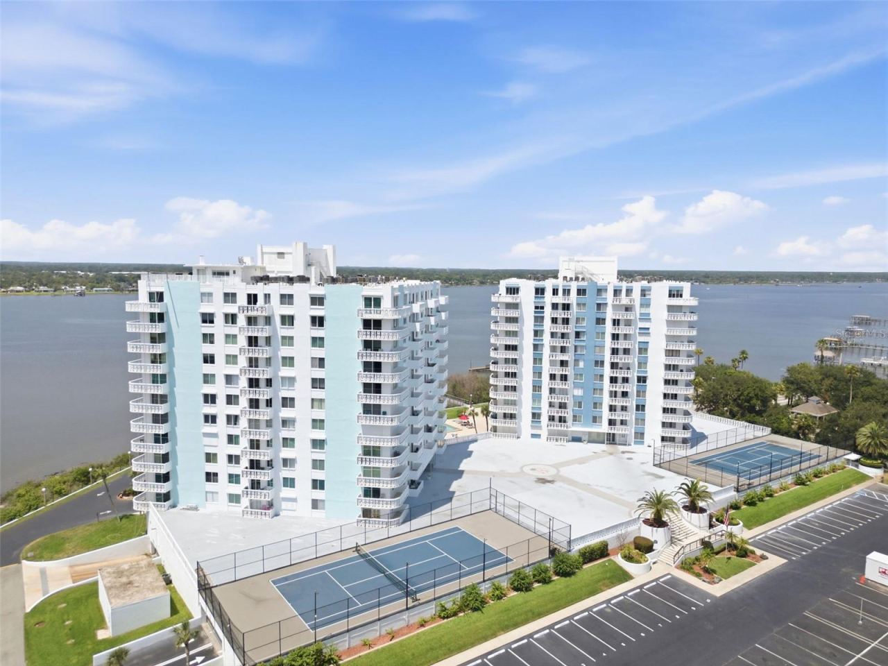 935 N Halifax Ave #604, Daytona Beach