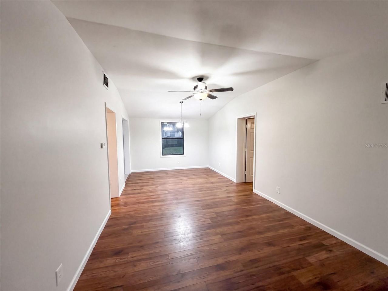 Photo 3 of 3004 Hunkin Cir, Deltona, FL 32738