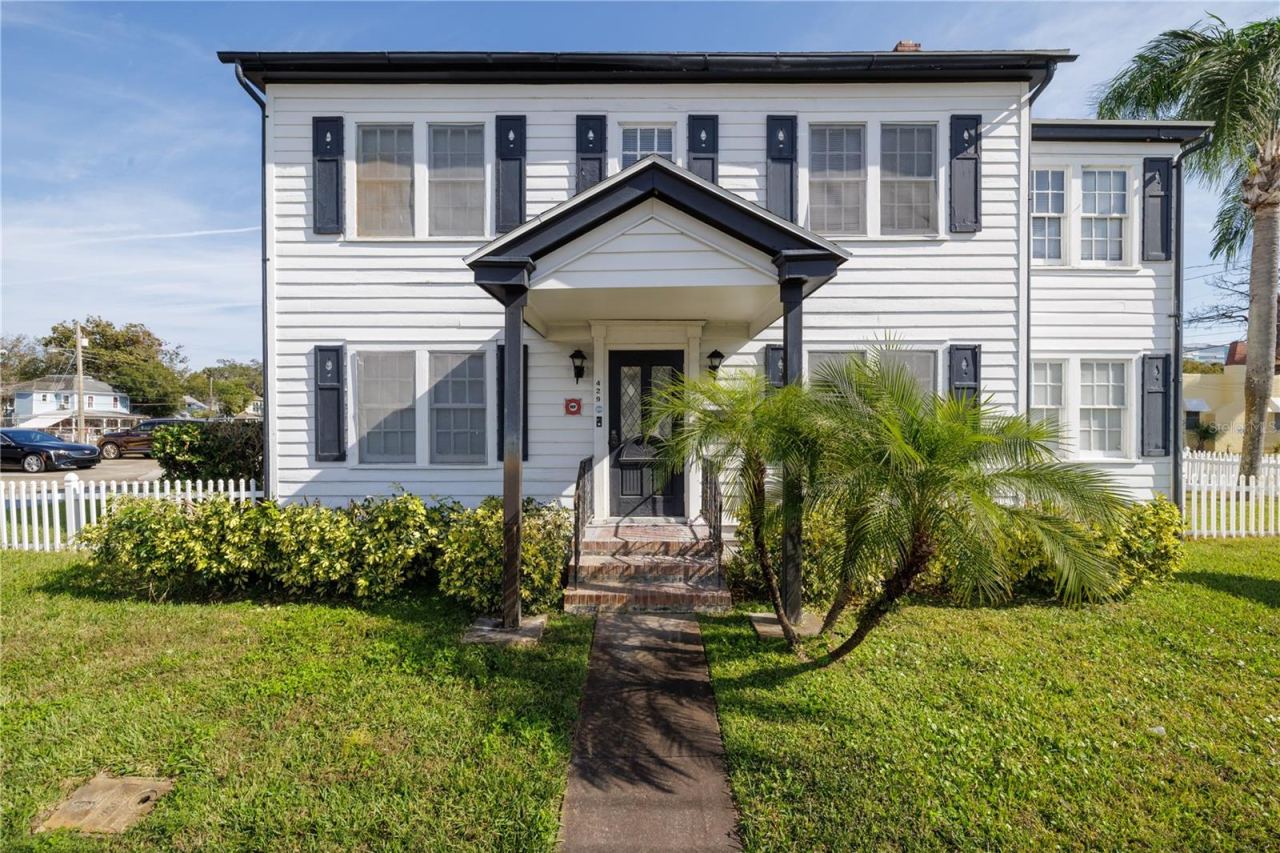429 N Ridgewood Ave, Daytona Beach, FL 32114