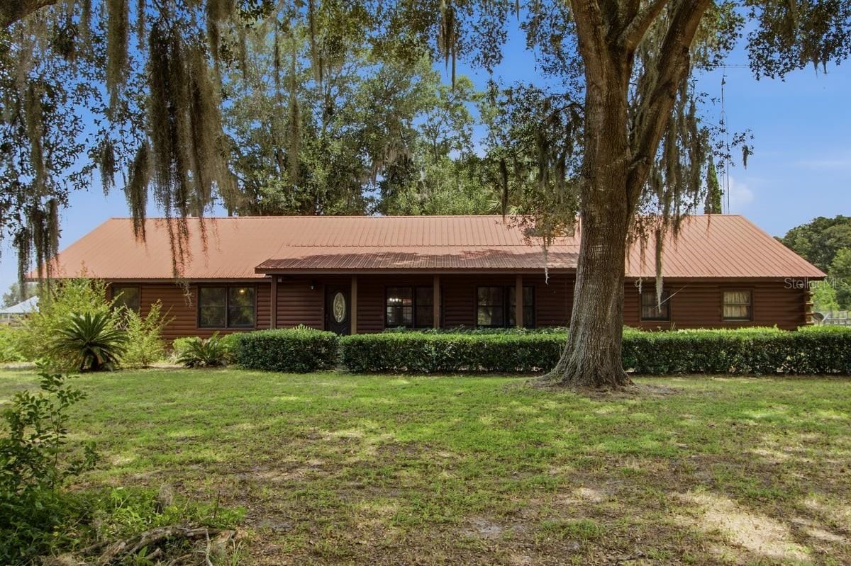 Photo 3 of 2259 Brownlee Rd, Seville, FL 32190