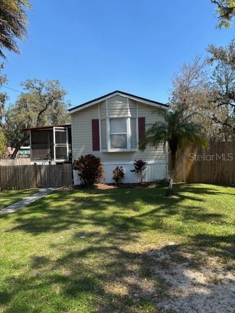 1749 Elizabeth St, New Smyrna Beach
