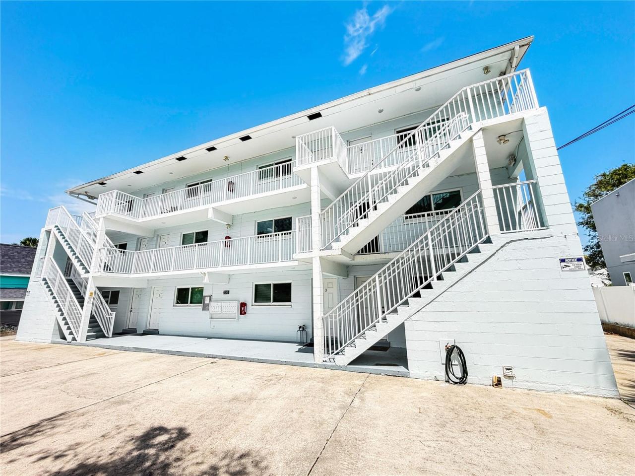 208 N Halifax Ave, Daytona Beach