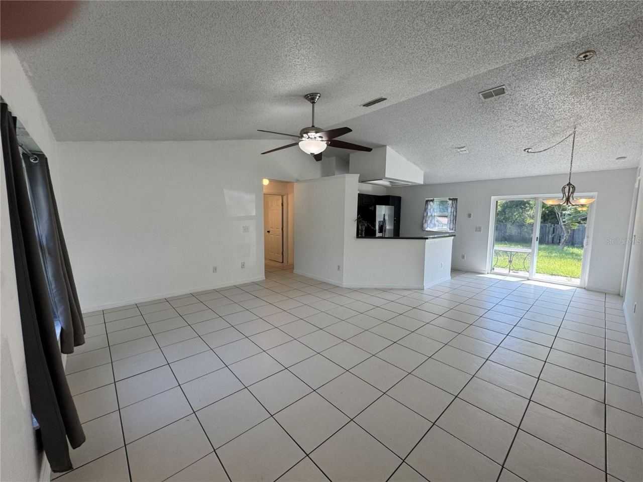 Photo 3 of 393 Walnut Ave, Orange City, FL 32763