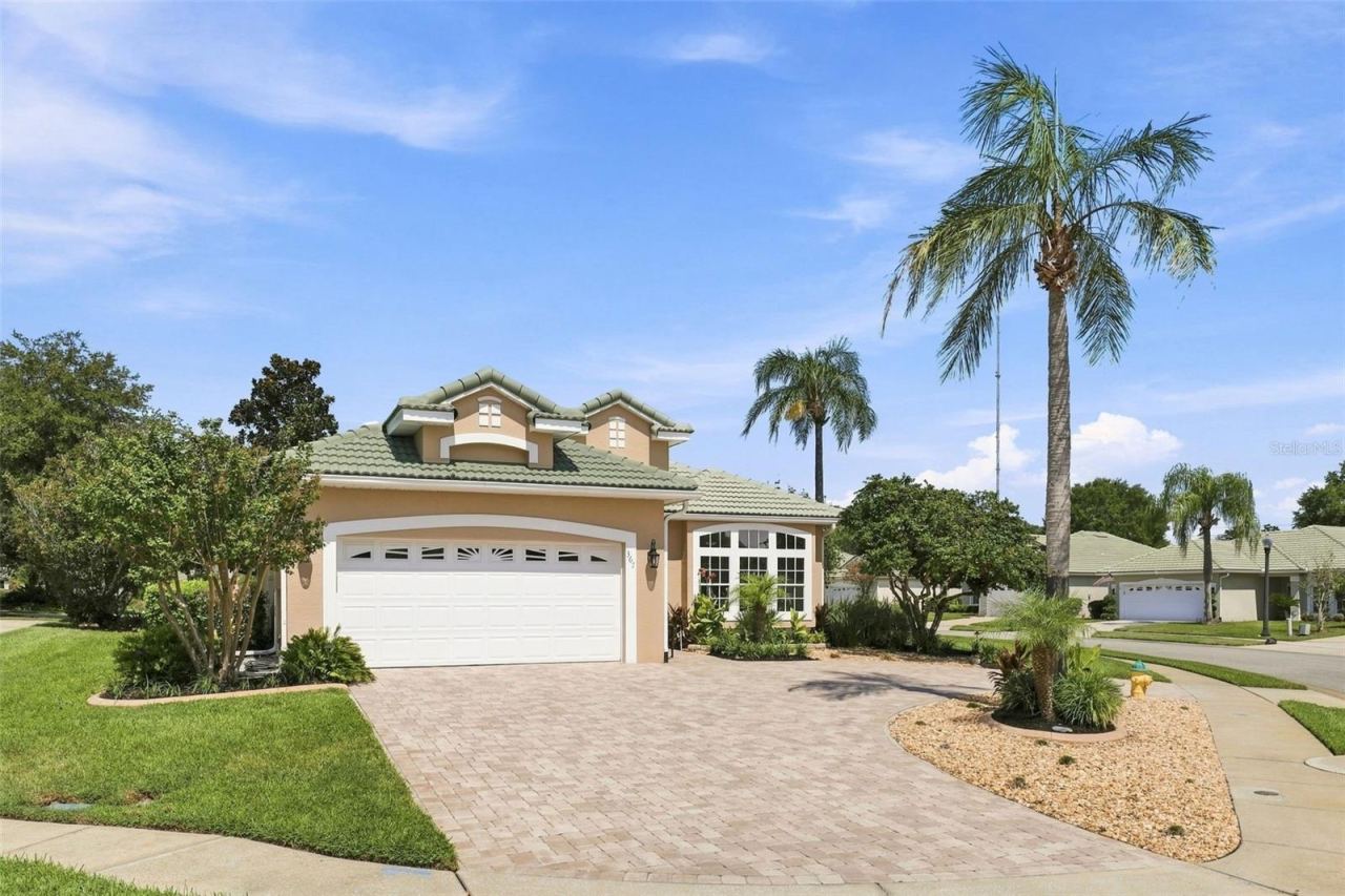 Photo 2 of 367 Foxhill Dr, Debary, FL 32713