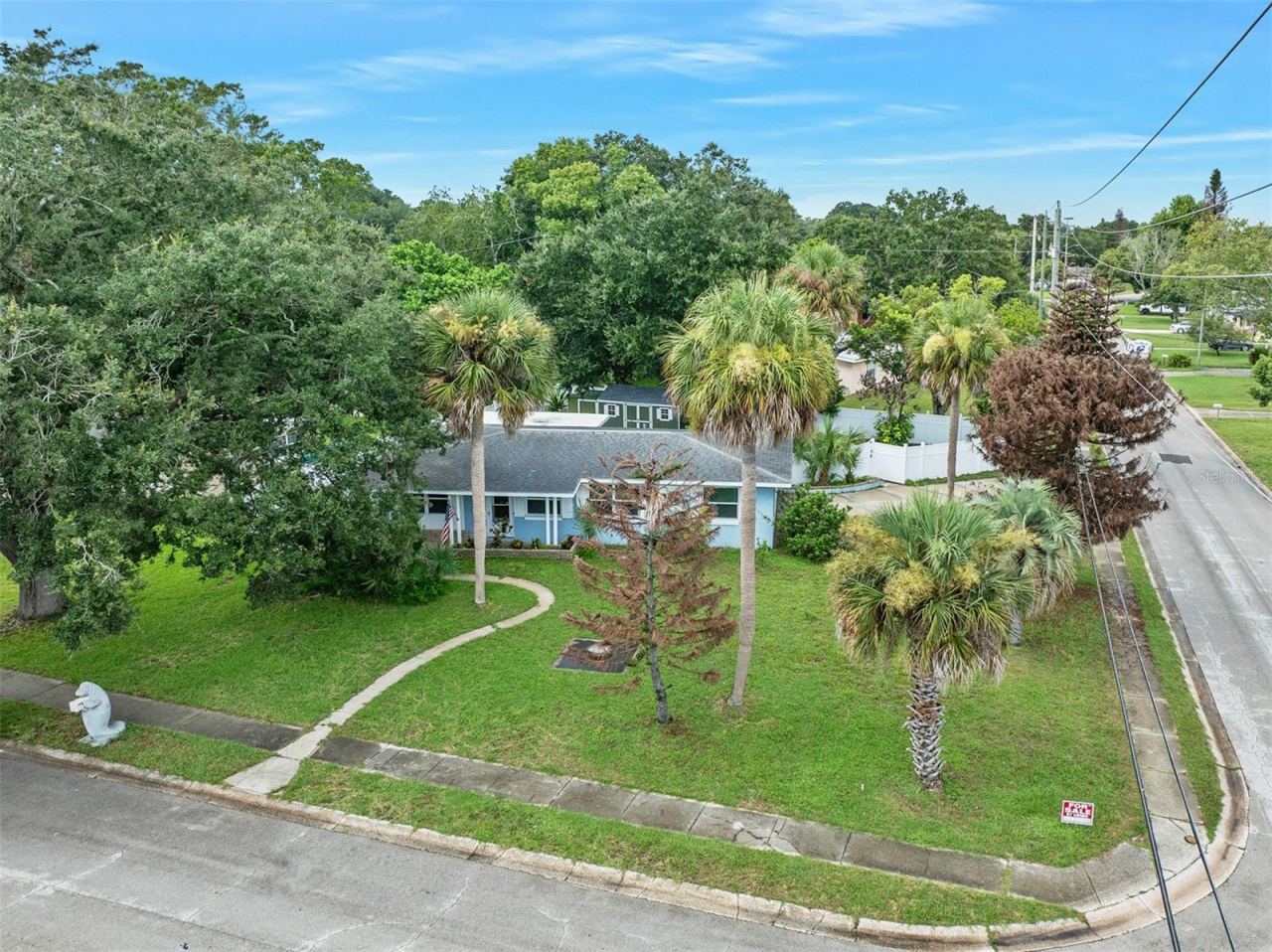 Photo 2 of 700 Katherine St, South Daytona, FL 32119